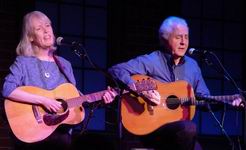 Photo of Steve Gillette & Cindy Mangsen